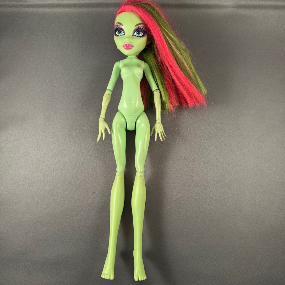 2008 Monster High Venus‎ McFlytrap Music Festival Doll